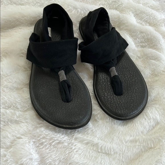 Sanuk Yoga Sling Black Sandals - Picture 3 of 6
